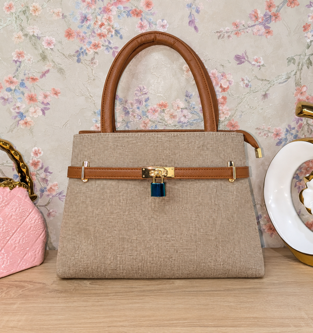 Sac Élégance à Fermoir coloris Beige